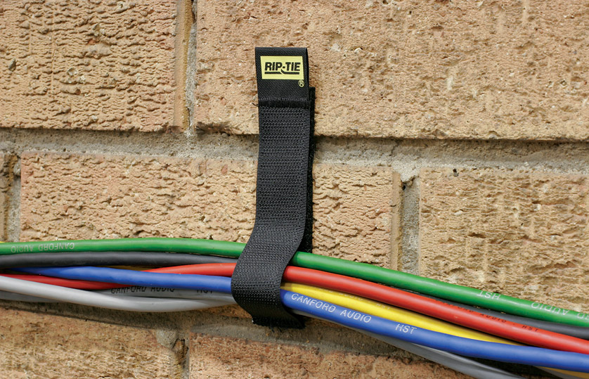Attache Cable, 50 Pièces Attache Câble, Accroche Cable Scratch